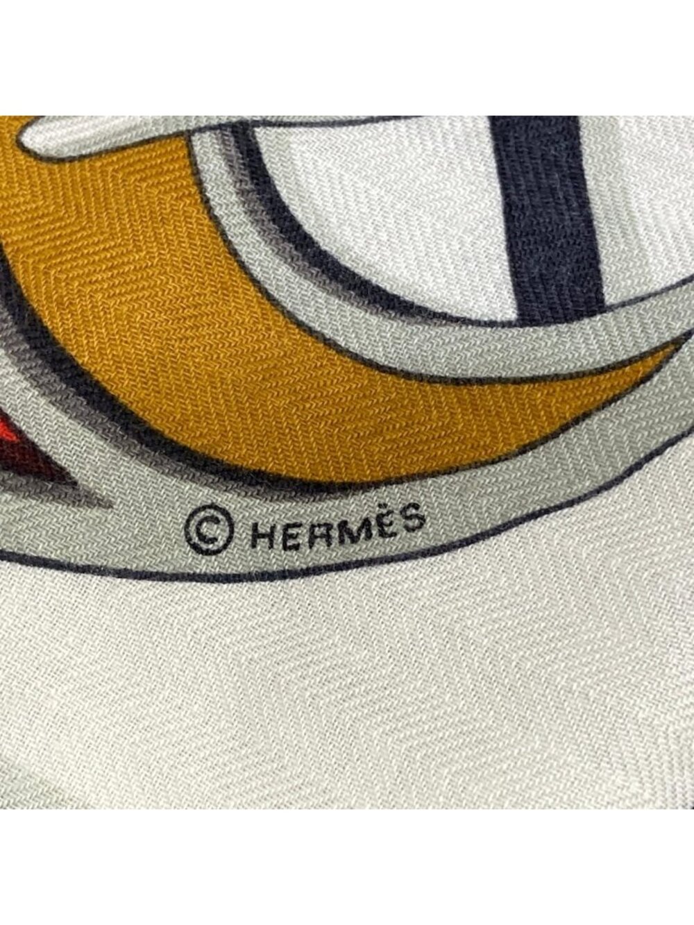 Hermes Shawl Carre Geant 140 Ivory Black Multi en Boucles Cashmere Silk Scarf - Picture 2 of 8